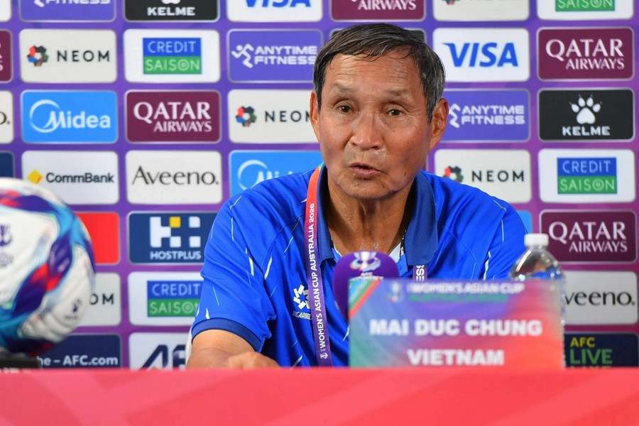 HLV Mai Đức Chung lý giải trận thua của tuyển nữ Việt Nam