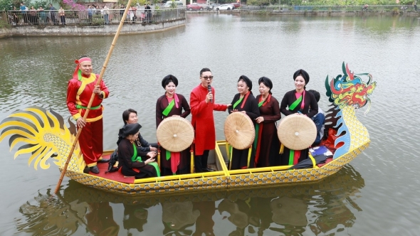 Rộn ràng tiếng hát Quan họ giữa lòng Kinh Bắc: Lễ hội Chùa Kim Sơn – Làng Quả Cảm