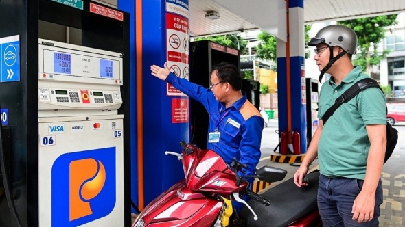 Chính thức chi 4.000-5.000 đồng quỹ bình ổn giá với mỗi lít xăng dầu
