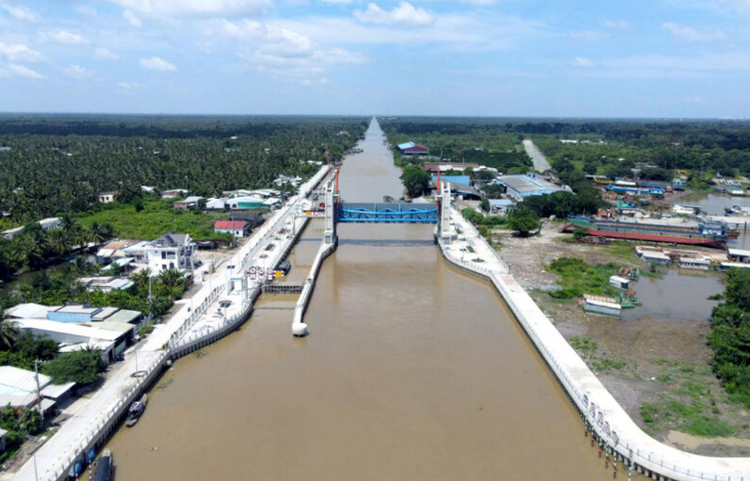 Đồng Tháp: Ứng phó hiệu quả với hạn, mặn