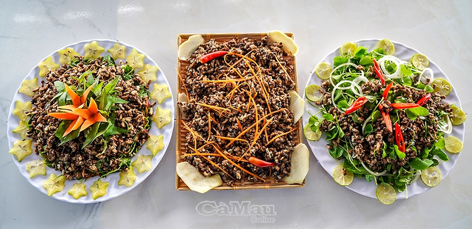 Về U Minh thưởng thức gỏi nhộng ong Về U Minh thưởng thức gỏi nhộng ong