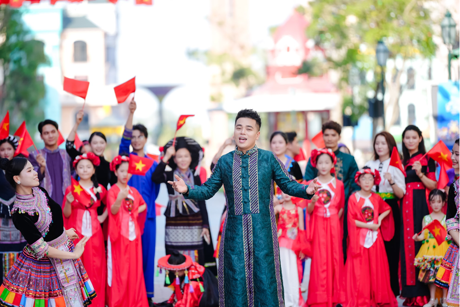 Show diễn Show diễn