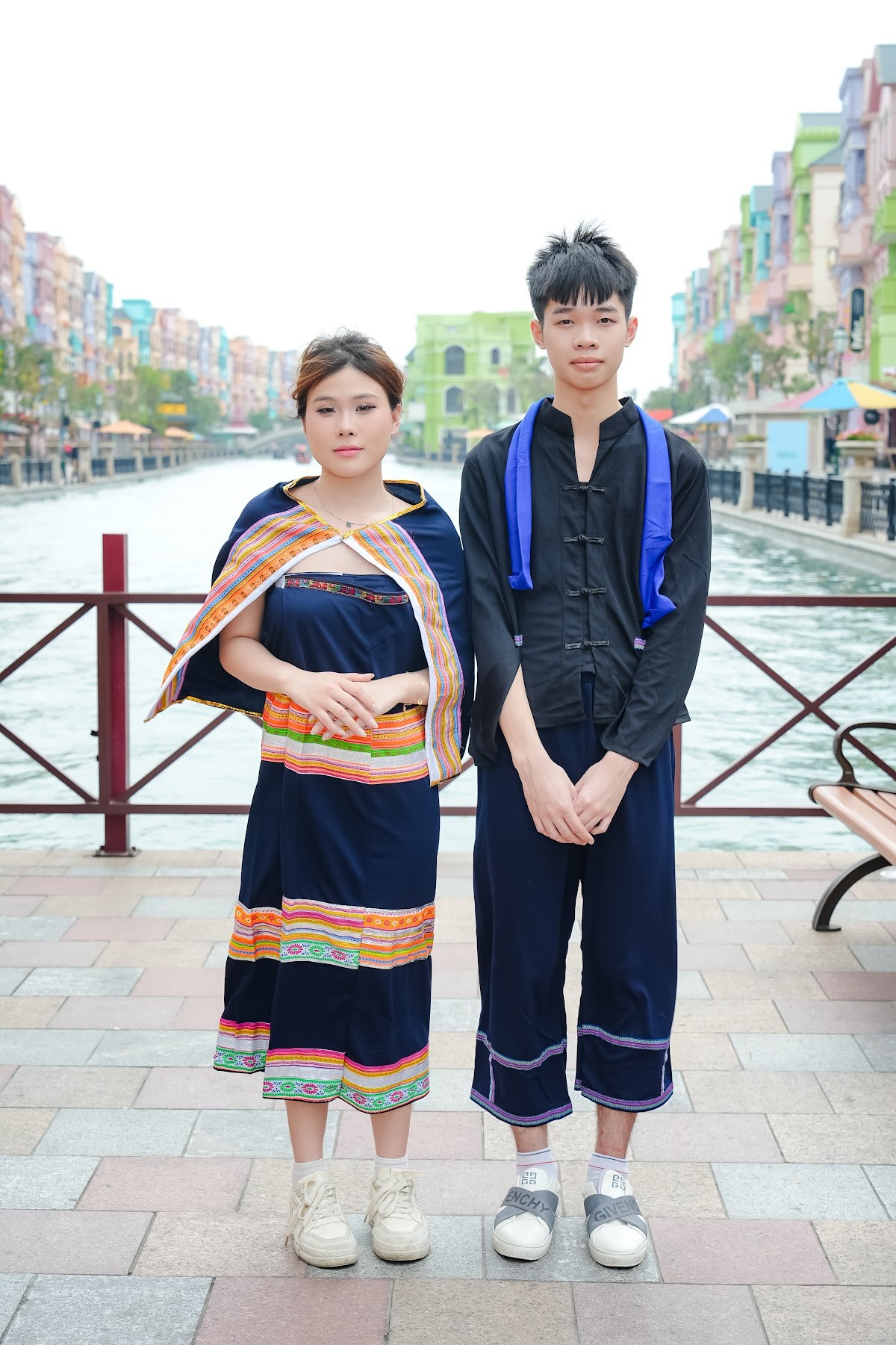 Show diễn Show diễn