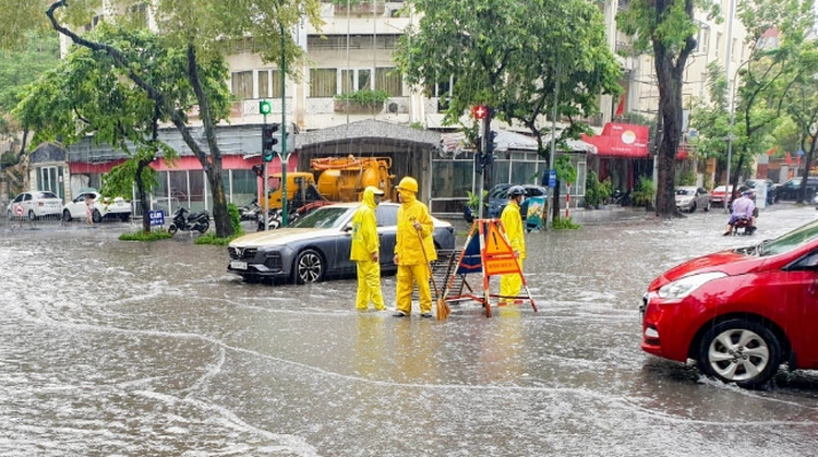Hà Nội chủ động các biện pháp ứng phó hiệu quả thiên tai Hà Nội chủ động các biện pháp ứng phó hiệu quả thiên tai