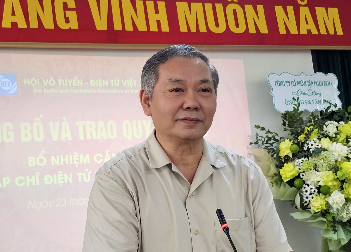 Nhà báo Phạm Văn Anh được bổ nhiệm làm Phó Tổng Biên tập Tạp chí Điện tử và Ứng dụng Nhà báo Phạm Văn Anh được bổ nhiệm làm Phó Tổng Biên tập Tạp chí Điện tử và Ứng dụng