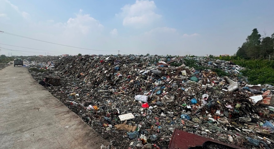 Hải Dương yêu cầu đóng cửa 49 bãi chôn lấp rác thải Hải Dương yêu cầu đóng cửa 49 bãi chôn lấp rác thải