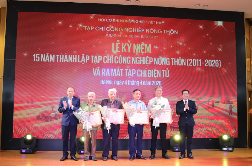 Tạp chí Công nghiệp Nông thôn kỷ niệm 15 năm thành lập và ra mắt Tạp chí điện tử Tạp chí Công nghiệp Nông thôn kỷ niệm 15 năm thành lập và ra mắt Tạp chí điện tử