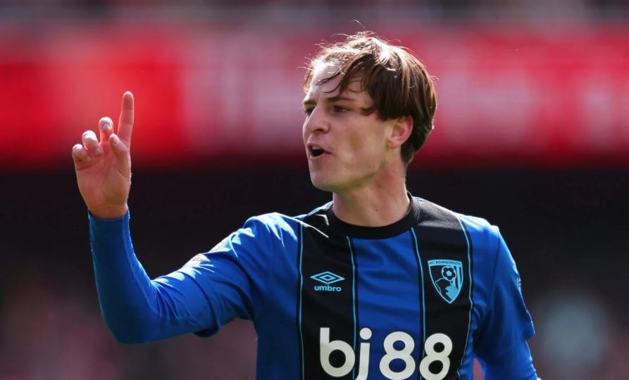 Alex Scott rực sáng trước Arsenal: Lời khẳng định đanh thép gửi tới Man Utd