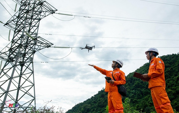 Ứng dụng công nghệ phát hiện sớm các sự cố ngành điện