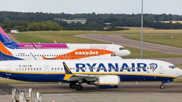 Châu Âu đối mặt nguy cơ thiếu nhiên liệu bay