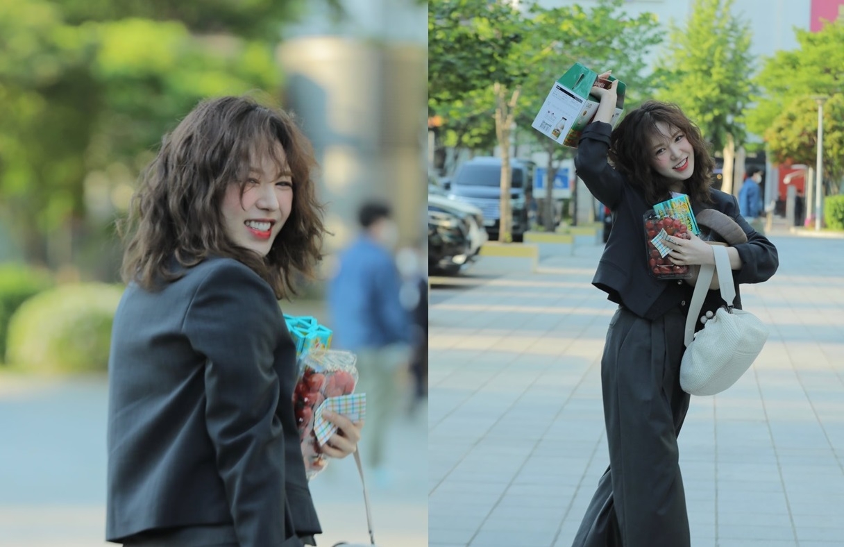 Sao Hàn hôm nay 5/5: Fan thích thú với loạt khoảnh khắc đi làm đầy năng lượng của Wendy (Red Velvet) Sao Hàn hôm nay 5/5: Fan thích thú với loạt khoảnh khắc đi làm đầy năng lượng của Wendy (Red Velvet)