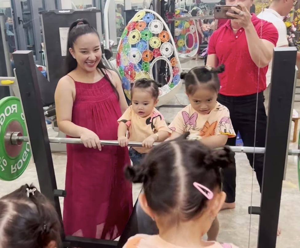 Sao Việt hôm nay 6/5: Thanh Sơn và Khả Ngân lộ "hint" hẹn hò ở Phú Quốc