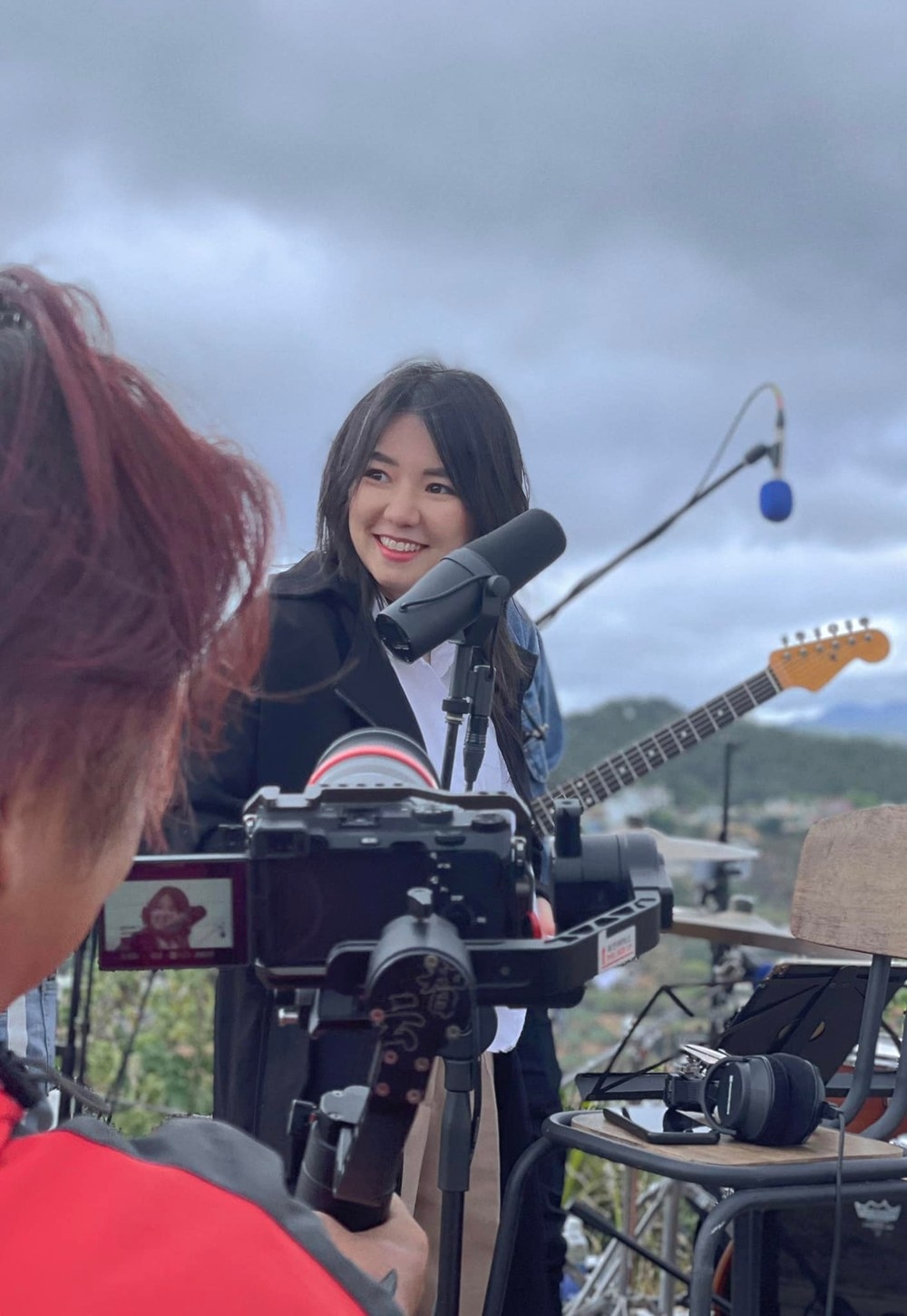 Sao Việt hôm nay 8/5: Diễn viên Kim Tuyến diện áo dài "nổi bật" tại sự kiện