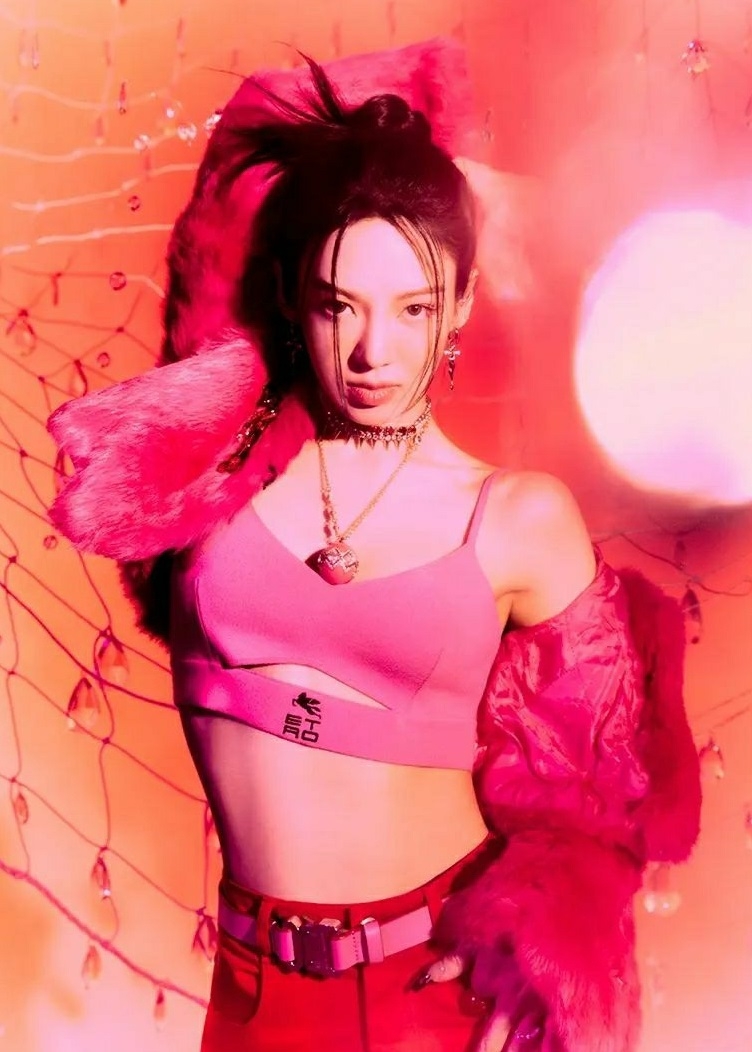 Sao Hàn hôm nay 16/5: Yujeong (Brave Girls) tiết lộ quá khứ từng là nạn nhân của body shaming