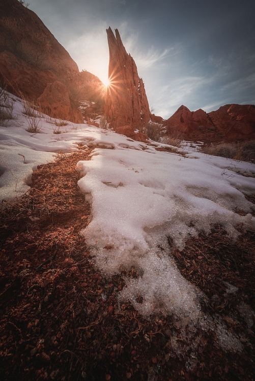 Chiêm ngưỡng vẻ đẹp hùng vĩ tại những hẻm núi “bí ẩn” ở Kyrgyzstan!