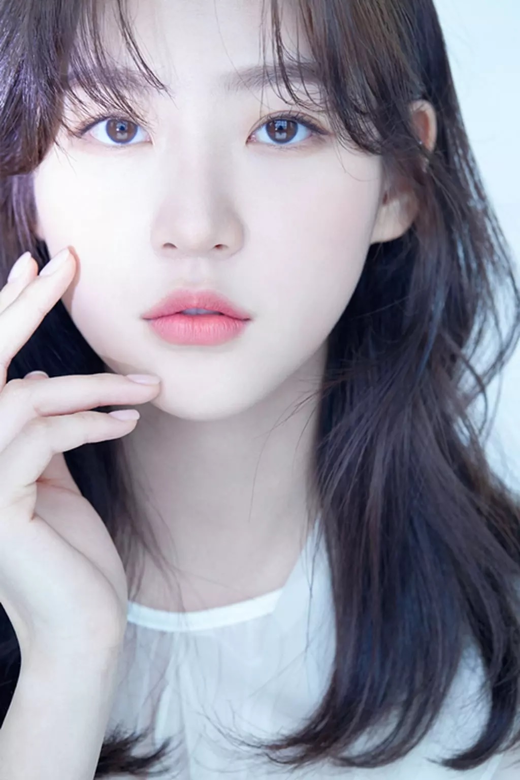 Sao Hàn hôm nay 19/5: Kim Sae Ron bị cảnh sát điều tra vì tội lái xe khi say rượu