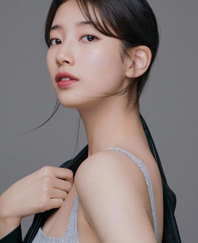 Sao Hàn hôm nay 29/5: Cảnh sát vào cuộc điều tra chiến thắng bất thường của LE SSERAFIM trên Music Bank