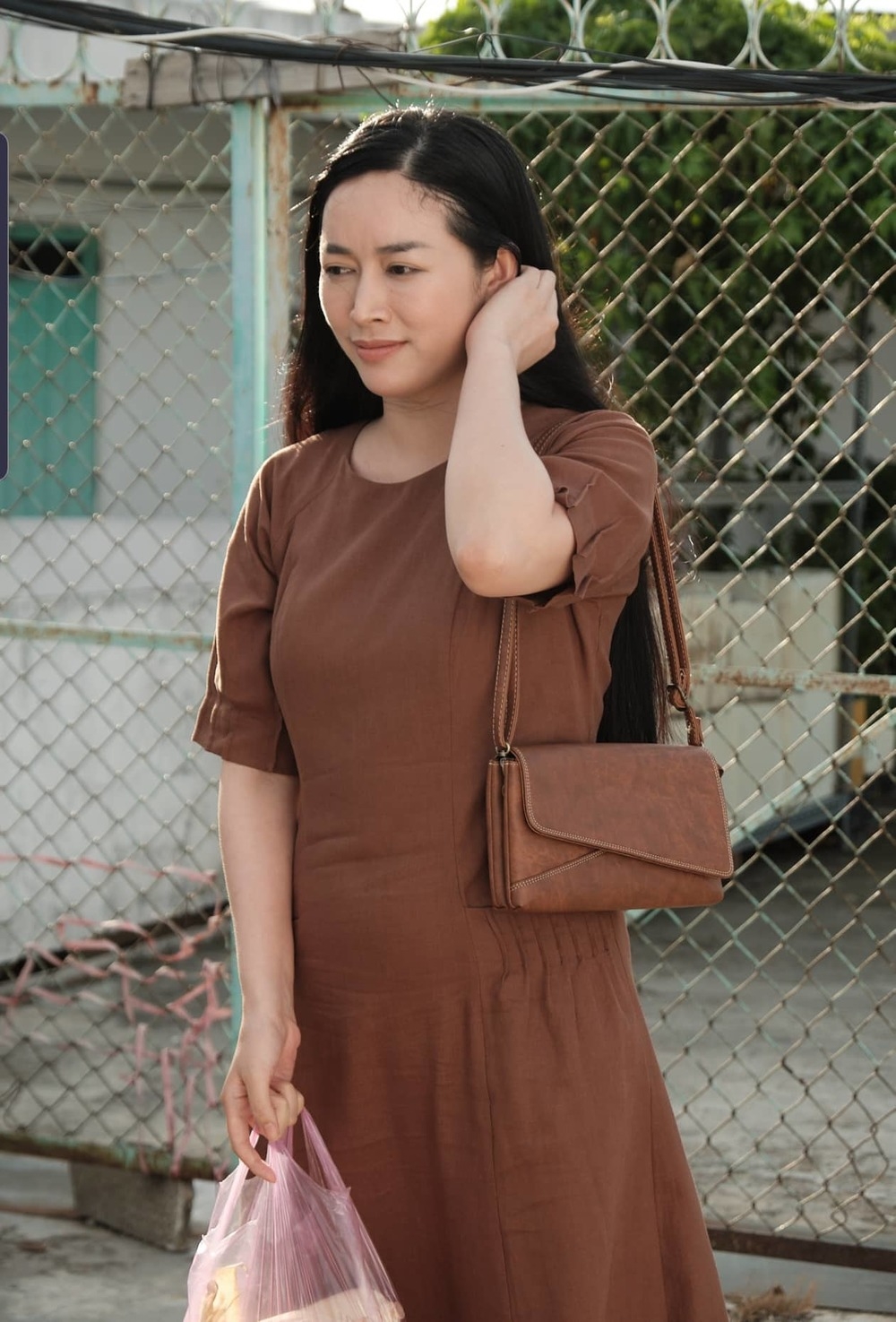 Sao Việt hôm nay 29/5: Hồ Quỳnh Hương tái xuất showbiz sau thời gian dài ở ẩn