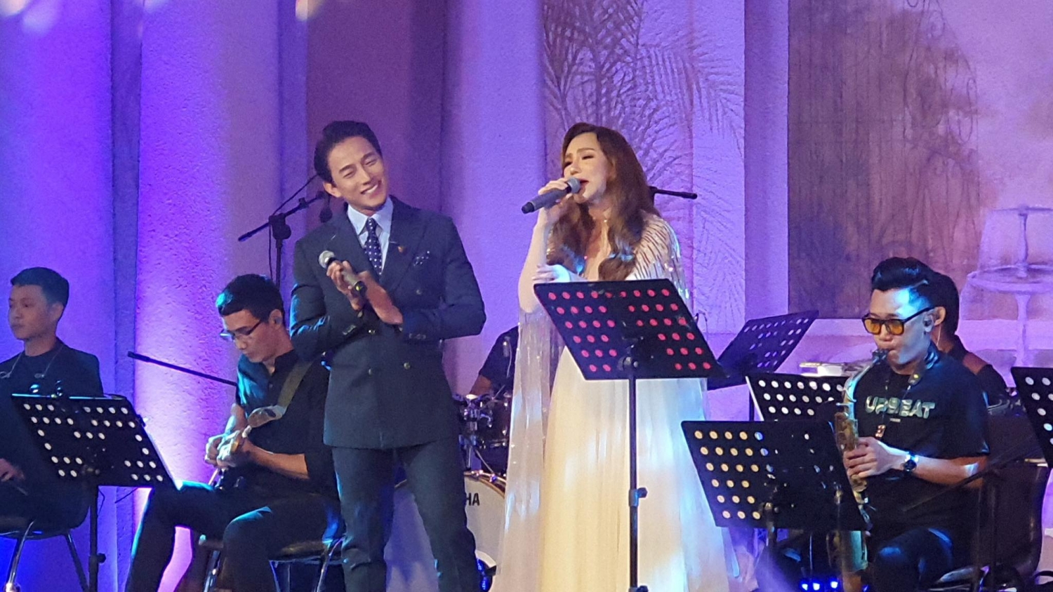 Sao Việt hôm nay 29/5: Hồ Quỳnh Hương tái xuất showbiz sau thời gian dài ở ẩn