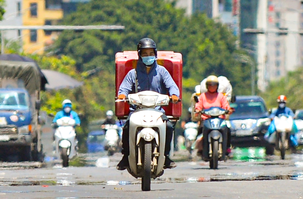 Bắc Bộ đón đợt nắng nóng diện rộng, nhiệt tăng đến 37 độ C Bắc Bộ đón đợt nắng nóng diện rộng, nhiệt tăng đến 37 độ C