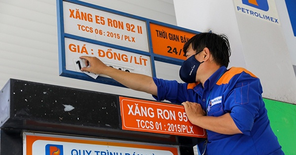 Giá xăng dầu đồng loạt tăng kể từ 15h hôm nay 22/5 sau 2 phiên giảm mạnh Giá xăng dầu đồng loạt tăng kể từ 15h hôm nay 22/5 sau 2 phiên giảm mạnh