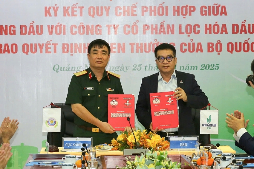 Dưới sự lãnh đạo của Đảng ủy: BSR vận hành an toàn, đột phá công nghệ, tiên phong chuyển đổi số Dưới sự lãnh đạo của Đảng ủy: BSR vận hành an toàn, đột phá công nghệ, tiên phong chuyển đổi số