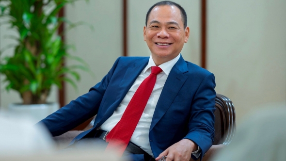 Tỷ phú Phạm Nhật Vượng lập kỷ lục mới, tài sản lần đầu vượt 34 tỷ USD