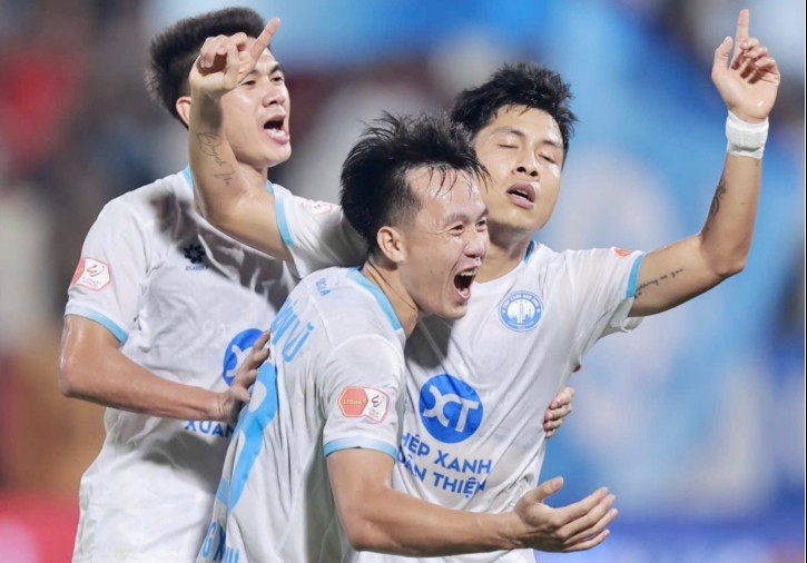 Nam Định đối đầu Selangor tại bán kết ASEAN Club Championship: Trọng trách trên vai Xuân Son
