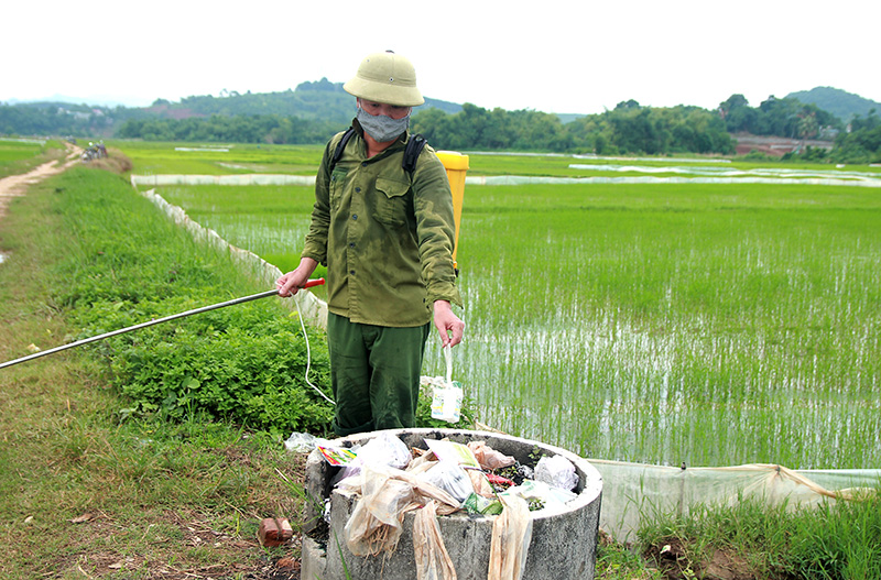 Siết chặt quản lý chất thải nguy hại, hướng tới phát triển nông nghiệp “xanh”