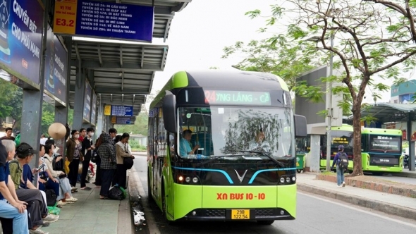 Tỷ lệ buýt sử dụng năng lượng xanh ở Hà Nội chiếm hơn 40%