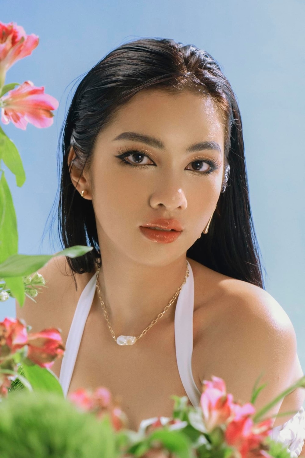 Sao Việt hôm nay 1/6: Cẩm Đan rạng rỡ nổi bật giữa dàn phù dâu