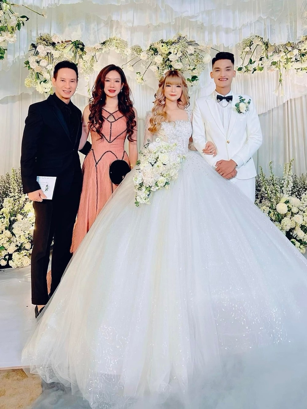 Sao Việt hôm nay 6/6: Emma Nhất Khanh nhận "cơn mưa lời khen" khi hóa thân thành idol Hàn Quốc