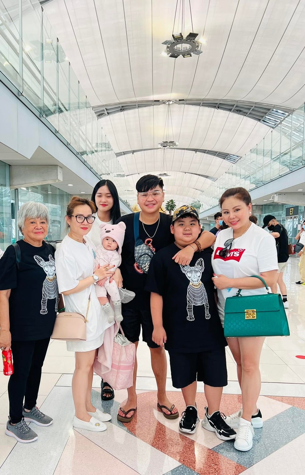 Sao Việt hôm nay 10/6: Lê Giang đi du lịch Thái Lan cùng gia đình Sao Việt hôm nay 10/6: Lê Giang đi du lịch Thái Lan cùng gia đình