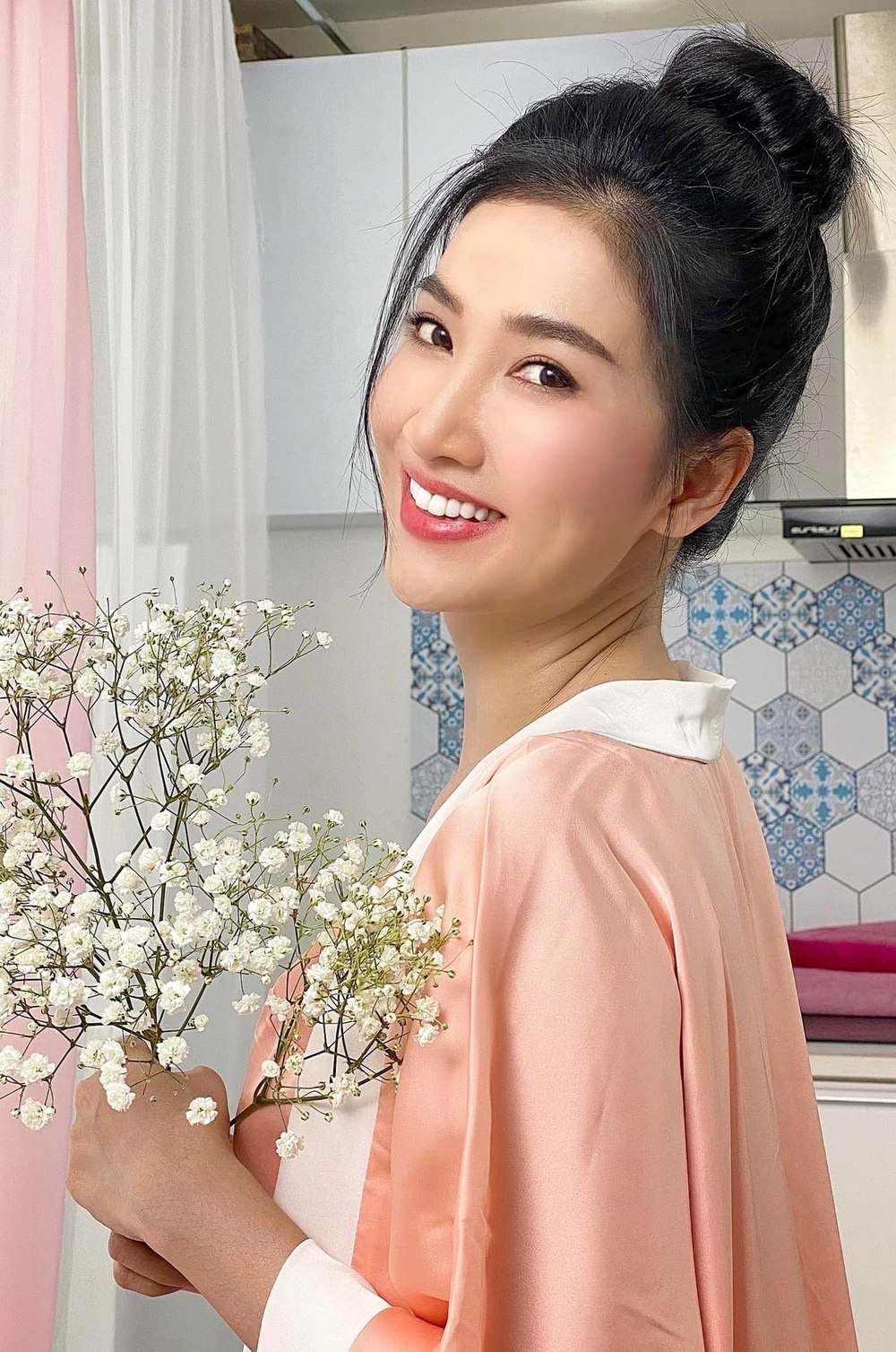 Sao Việt hôm nay 13/6: Dàn phù dâu "cực phẩm" trong đám cưới Minh Hằng