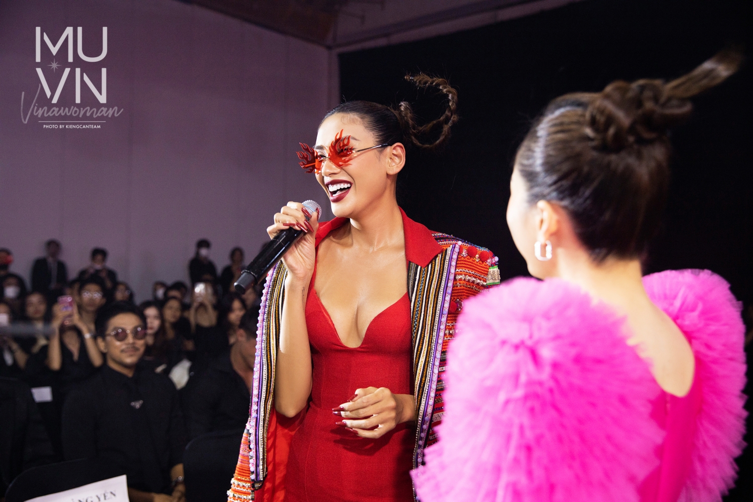 Sao Việt hôm nay 16/6: NSND Việt Anh sau ồn ào phát ngôn về Hữu Tín Sao Việt hôm nay 16/6: NSND Việt Anh sau ồn ào phát ngôn về Hữu Tín