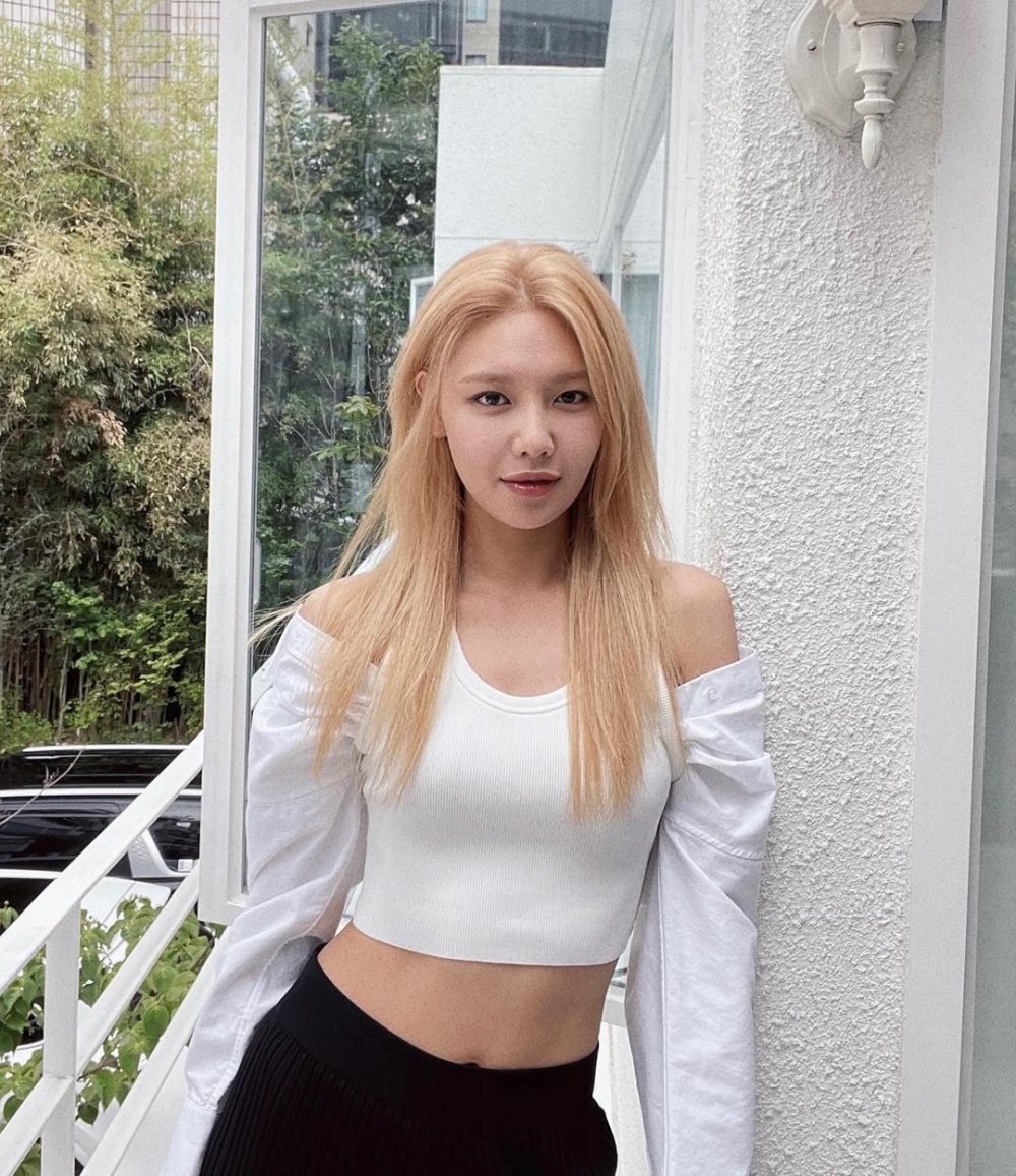 Sao Hàn hôm nay 17/6: Hé lộ những cảnh quay đầu tiên của Lee Jong Suk trong “Big Mouse”