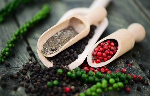 Giá tiêu hôm nay 22/6: Giảm nhẹ ở một số địa phương