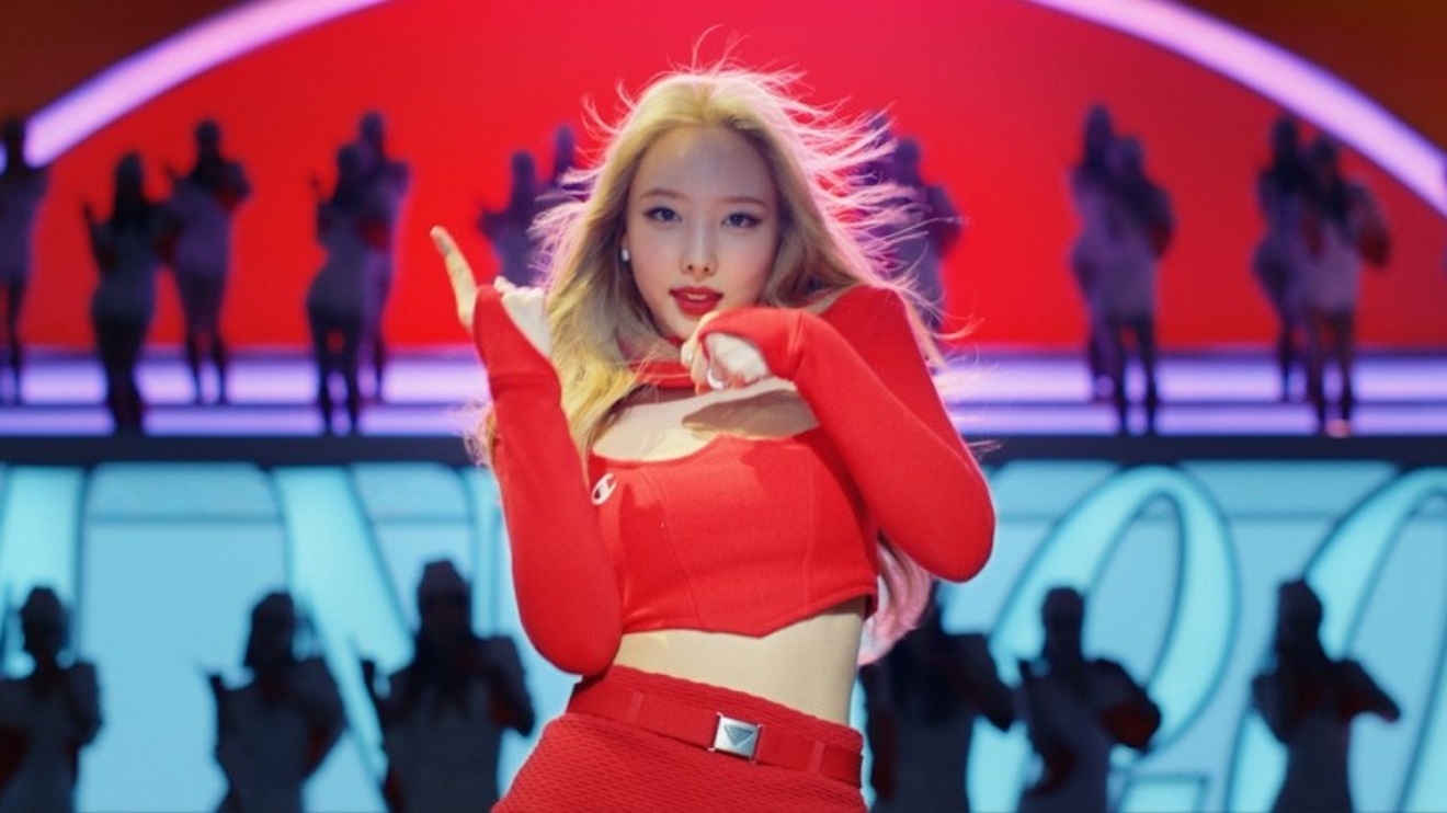 Sao Hàn hôm nay 26/6: Album solo đầu tay của Nayeon thiết lập doanh số khủng ngay sau ngày đầu mở bán