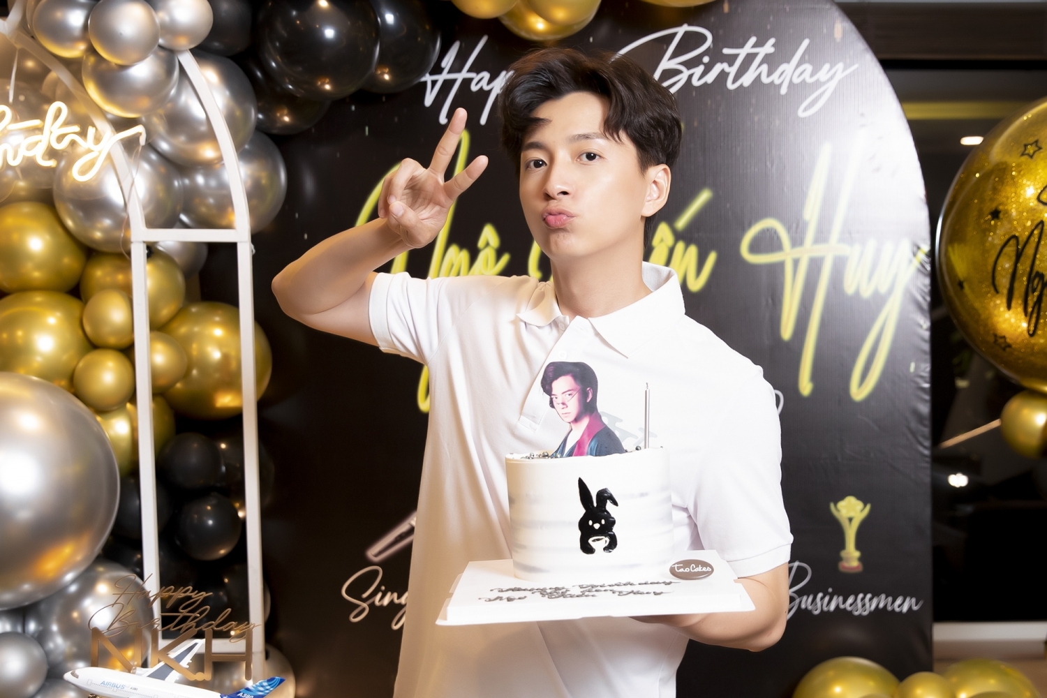 Sao Việt hôm nay 30/6: Diễm My 9x - Nhan Phúc Vinh "phim giả tình thật"?