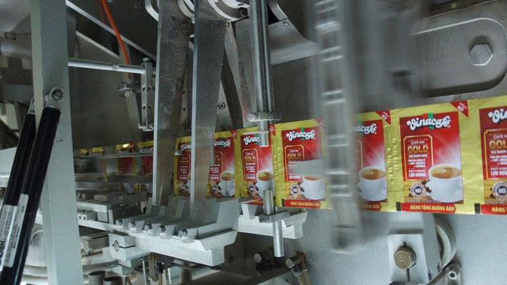 Nắng nóng đỉnh điểm, ông lớn giải khát, sữa, cà phê Việt làm ăn ra sao?