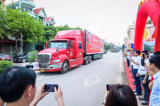 Hàng loạt siêu thị lớn đẩy mạnh tiêu thụ vải thiều Bắc Giang