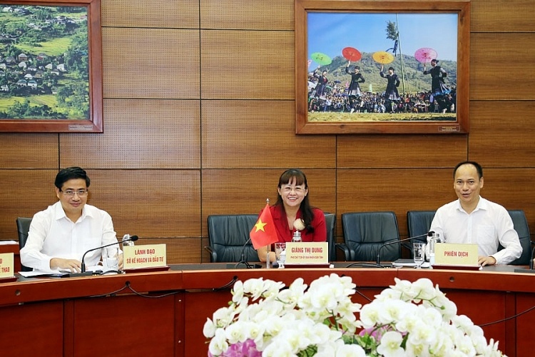 Lào Cai - Hòn đảo du lịch hấp dẫn đón tiếp khách quốc tế Lào Cai - Hòn đảo du lịch hấp dẫn đón tiếp khách quốc tế