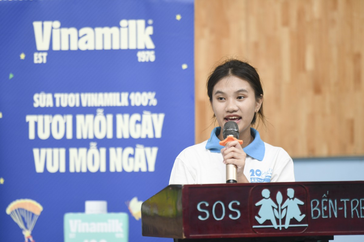 Mừng Quốc tế thiếu nhi 1/6, Vinamilk trao tặng gần 70.000 hộp sữa cho trẻ em khó khăn