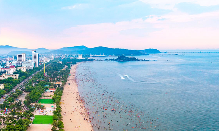 Chuyển tư duy “quản lý tài nguyên” sang “quản trị không gian biển” Chuyển tư duy “quản lý tài nguyên” sang “quản trị không gian biển”