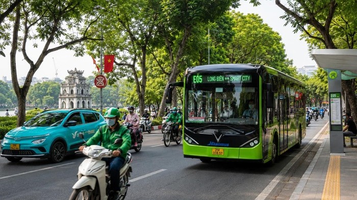 Vùng phát thải thấp: Hà Nội khuyến khích chuyển đổi phương tiện giao thông xanh