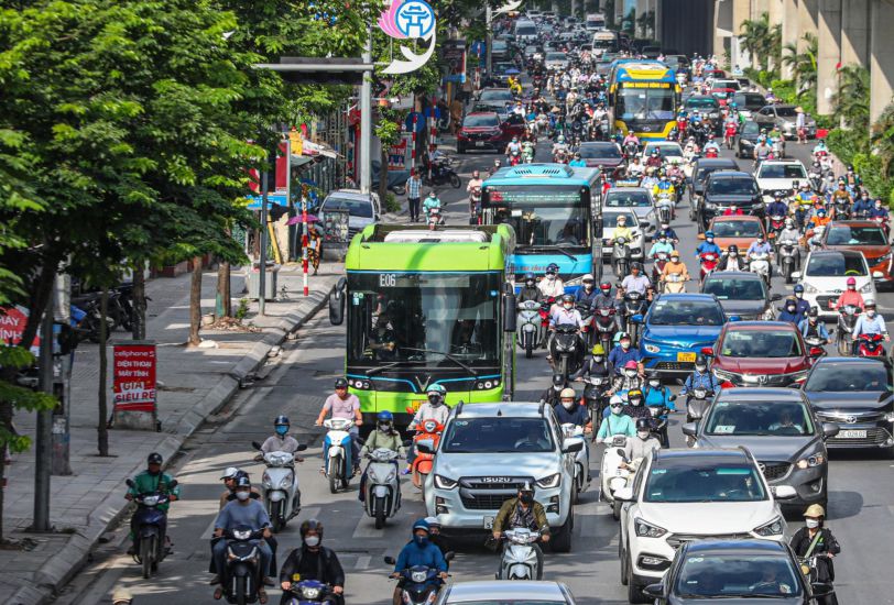 Vùng phát thải thấp: Hà Nội khuyến khích chuyển đổi phương tiện giao thông xanh