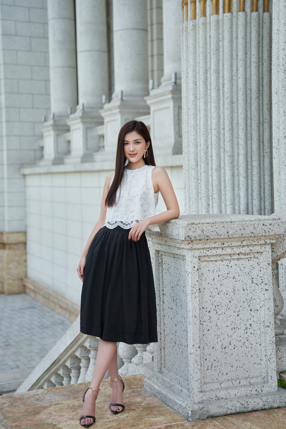 Sao Việt hôm nay 1/7: Trà "tiểu tam" gây ấn tượng với vẻ ngoài quyến rũ Sao Việt hôm nay 1/7: Trà "tiểu tam" gây ấn tượng với vẻ ngoài quyến rũ