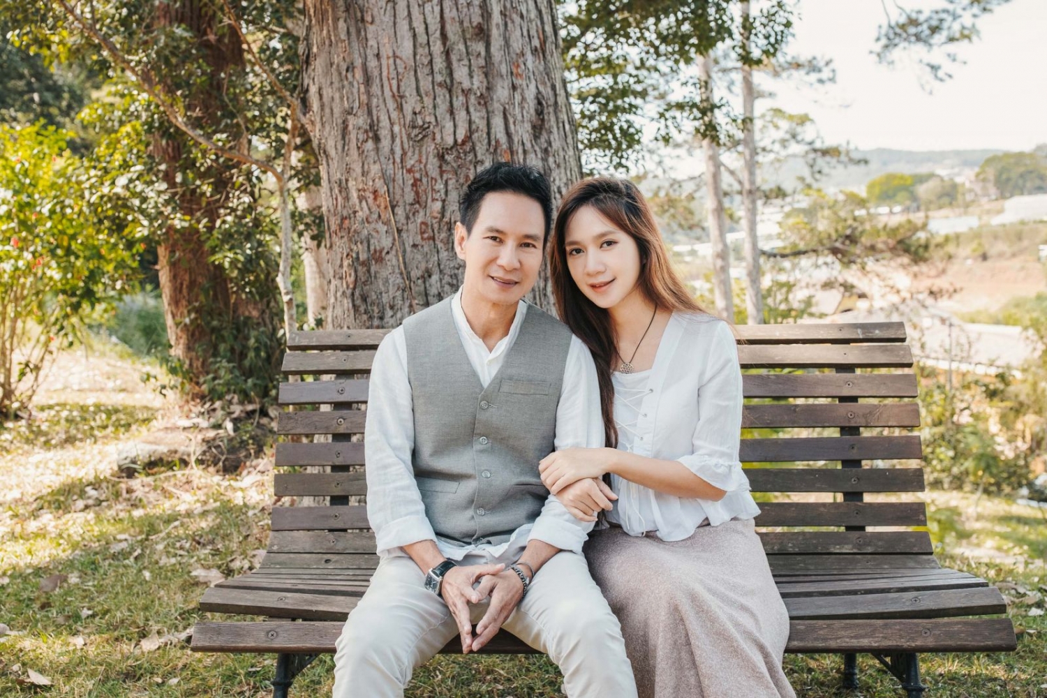 Sao Việt hôm nay 1/7: Trà "tiểu tam" gây ấn tượng với vẻ ngoài quyến rũ Sao Việt hôm nay 1/7: Trà "tiểu tam" gây ấn tượng với vẻ ngoài quyến rũ