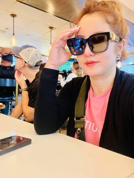 Sao Việt hôm nay 1/7: Trà "tiểu tam" gây ấn tượng với vẻ ngoài quyến rũ Sao Việt hôm nay 1/7: Trà "tiểu tam" gây ấn tượng với vẻ ngoài quyến rũ