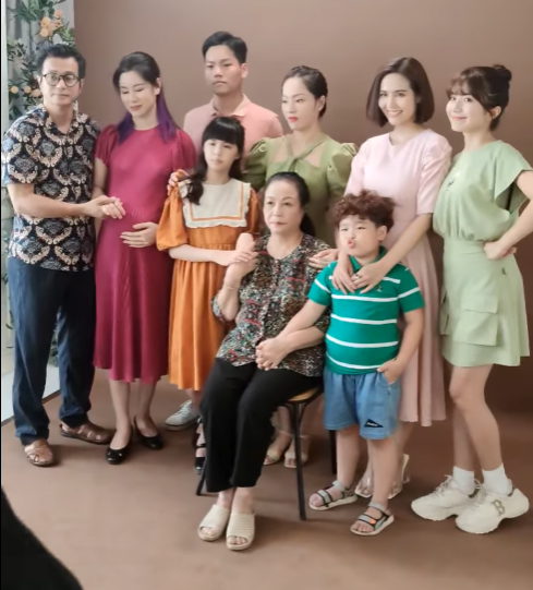 Sao Việt hôm nay 2/7: Á hậu Kim Duyên khoe vẻ đẹp gợi cảm, cuốn hút tại Miss Supranational 2022 Sao Việt hôm nay 2/7: Á hậu Kim Duyên khoe vẻ đẹp gợi cảm, cuốn hút tại Miss Supranational 2022